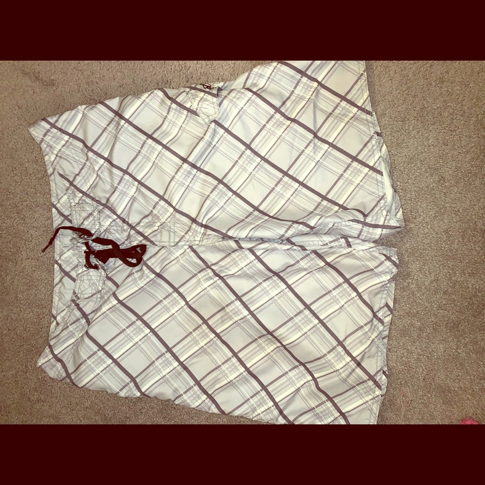 Men’s Body Glove Board Shorts Size Medium